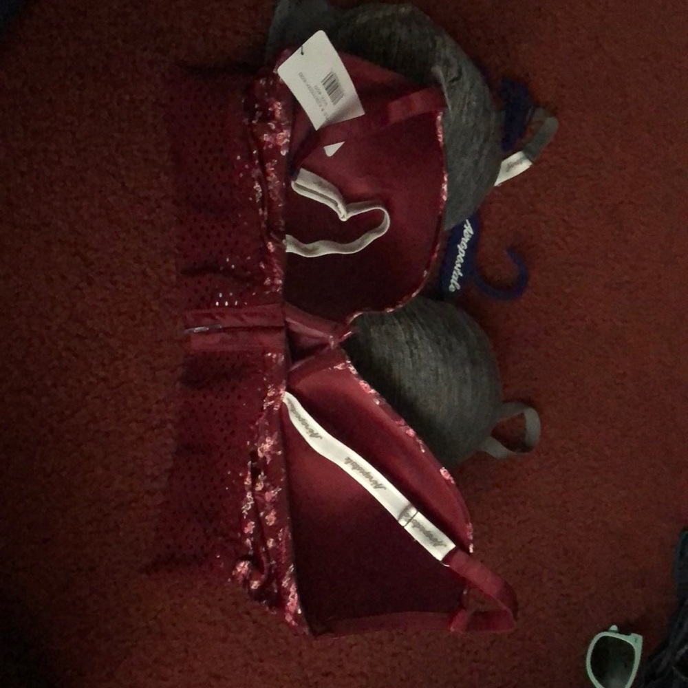 Bras - Picture 2 of 2